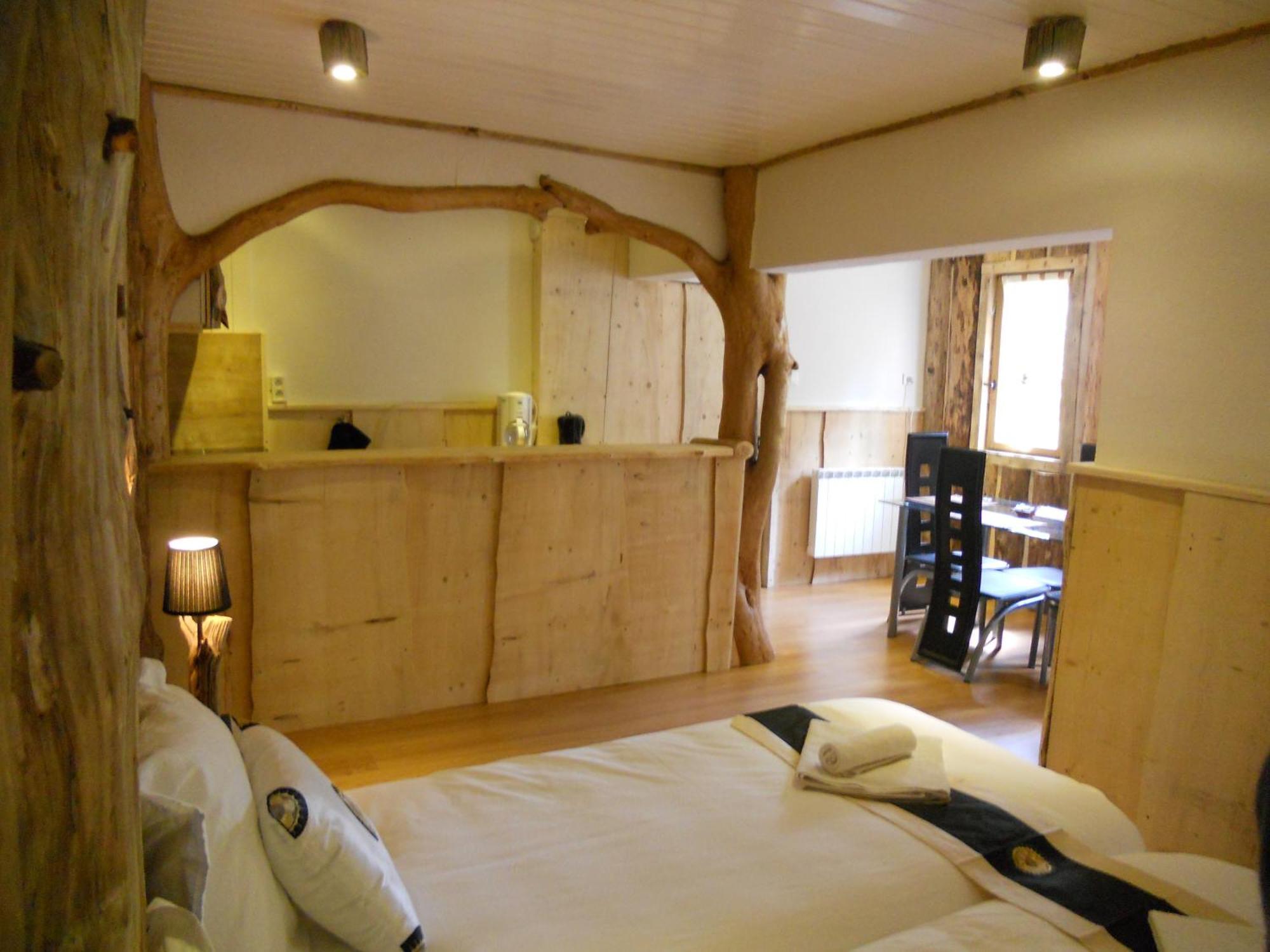 Pyrenees Emotions, Eco-Responsables, Nature, Sports Aventures Malvezie Room photo