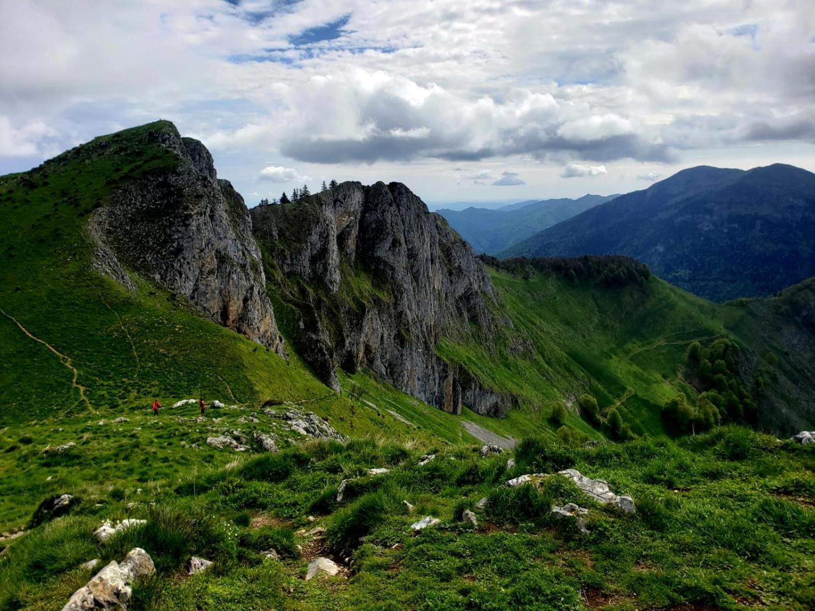 Pyrenees Emotions, Eco-Responsables, Nature, Sports Aventures Malvezie Exterior photo